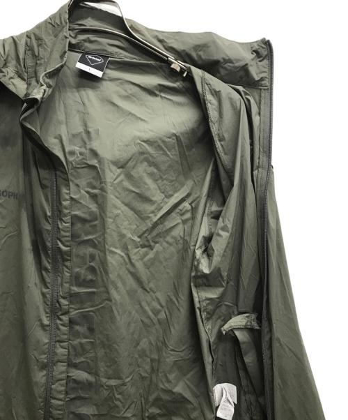 F.C.R.B.（エフシーレアルブリストル）F.C.R.B. (エフシーレアルブリストル) STRETCH LIGHT WEIGHT HOODED BLOUSON オリーブ サイズ:Lの古着・服飾アイテム