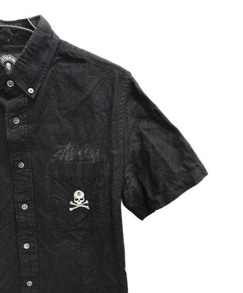 stussy（ステューシー）stussy (ステューシー) Mastermind JAPAN (マスターマインド ジャパン) スカル刺繍コラボシャツ ブラック サイズ:Mの古着・服飾アイテム
