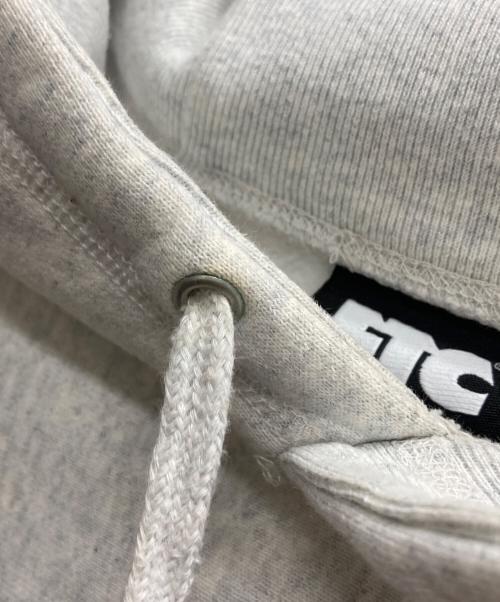 FTC（エフティーシー）FTC (エフティーシー) 刺繍パーカー ホワイト サイズ:Mの古着・服飾アイテム