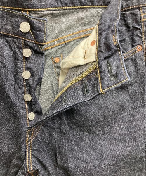 MOMOTARO JEANS（桃太郎ジーンズ）MOMOTARO JEANS (桃太郎ジーンズ) 10oz出陣スリムストレートデニムパンツ インディゴ サイズ:W34の古着・服飾アイテム