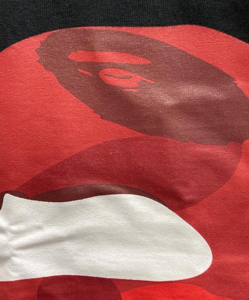 A BATHING APE（ア ベイシング エイプ）A BATHING APE (ア ベイシング エイプ) Color Camo Side Big Ape Head Tee ブラック サイズ:XLの古着・服飾アイテム
