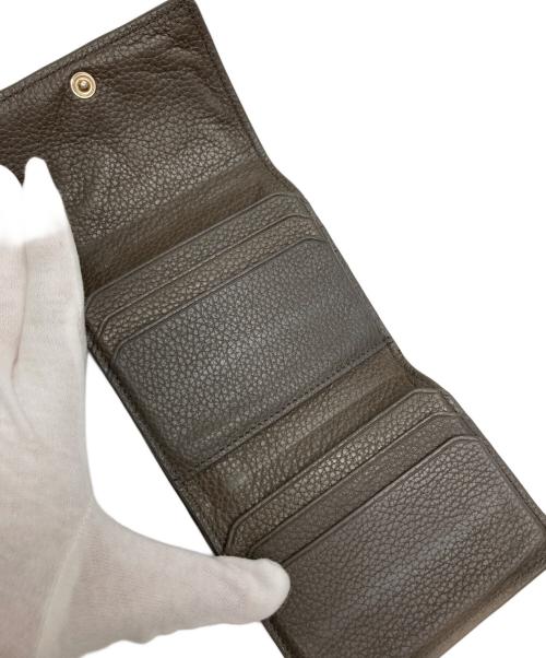 A.P.C.（アーペーセー）A.P.C. (アーペーセー) LOIS コンパクトウォレット グレーの古着・服飾アイテム