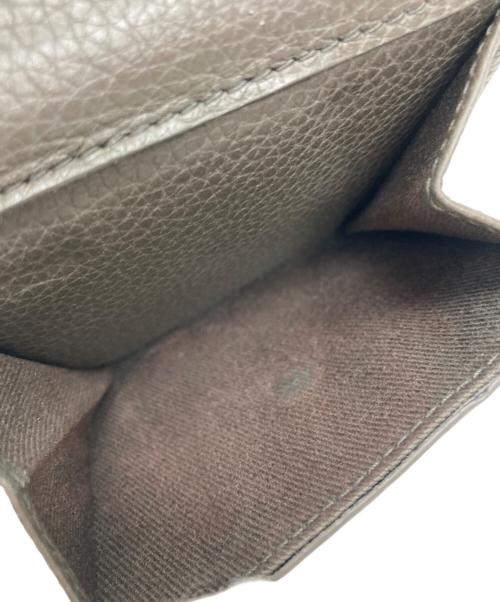 A.P.C.（アーペーセー）A.P.C. (アーペーセー) LOIS コンパクトウォレット グレーの古着・服飾アイテム