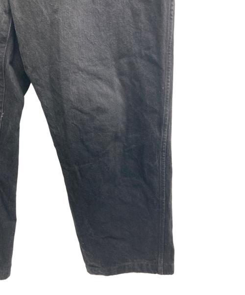 COMOLI（コモリ）COMOLI (コモリ) デニムオーバーパンツ ブラックの古着・服飾アイテム