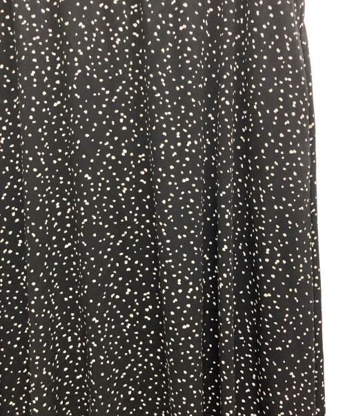 E by eclat（イーバイエクラ）E by eclat (イーバイエクラ) ランダムドットワンピース ブラック サイズ:40の古着・服飾アイテム