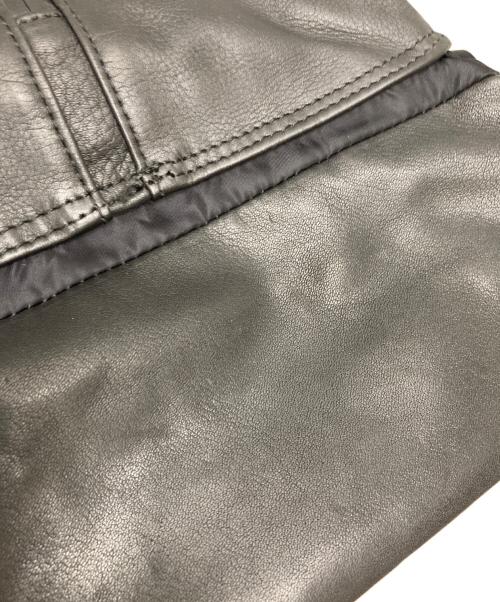 ear PAPILLONNER（イアパピヨネ）ear PAPILLONNER (イアパピヨネ) BURLAP OUTFITTER (バーラップアウトフィッター) メタルパーツリュック ブラックの古着・服飾アイテム