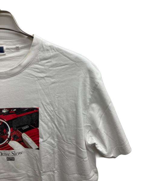 KITH（キス）KITH (キス) Drive Slow Tee ホワイト サイズ:Lの古着・服飾アイテム