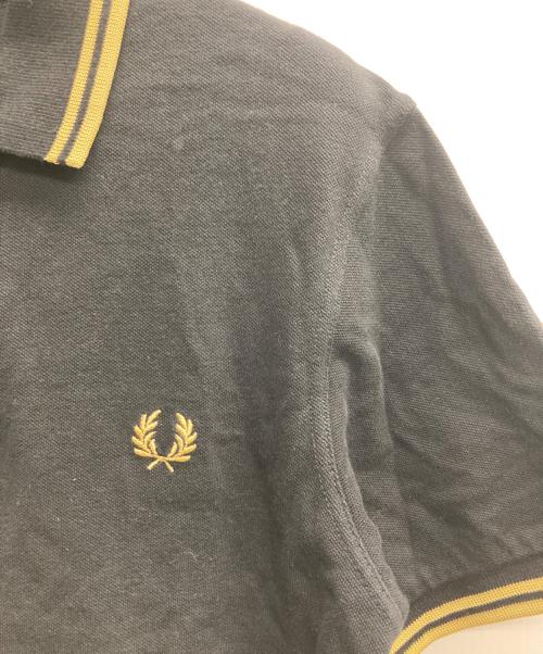 FRED PERRY（フレッドペリー）FRED PERRY (フレッドペリー) ポロシャツ ブラック サイズ:38の古着・服飾アイテム