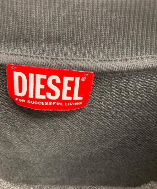 DIESEL（ディーゼル）DIESEL (ディーゼル) フロッキーオーバルD クルーネック トレーナー ブラック サイズ:Mの古着・服飾アイテム