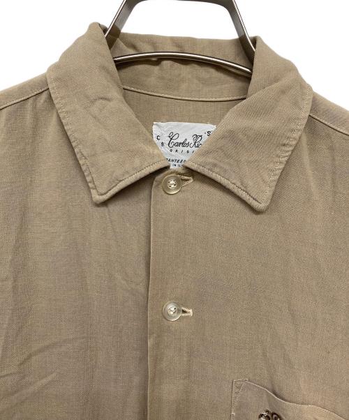 Carlos Ricardo（カルロス）Carlos Ricardo (カルロス) シャツ ベージュ サイズ:Sの古着・服飾アイテム