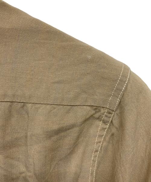 Carlos Ricardo（カルロス）Carlos Ricardo (カルロス) シャツ ベージュ サイズ:Sの古着・服飾アイテム