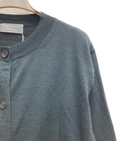MARGARET HOWELL（マーガレットハウエル）MARGARET HOWELL (マーガレットハウエル) FINE WOOL カーディガン グリーン サイズ:２ 未使用品の古着・服飾アイテム