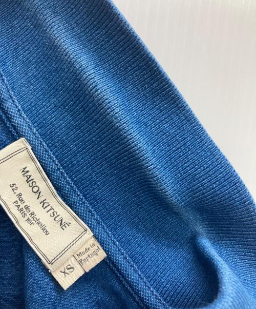 maison kitsune（メゾンキツネ）MAISON KITSUNE (メゾンキツネ) ポロシャツ ブルー サイズ:XSの古着・服飾アイテム