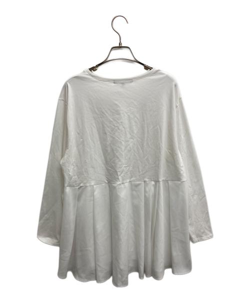 23区（ニジュウサンク）23区 (ニジュウサンク) ペプラムカットチュラルコットンベアコンビ ペプラム カットソー ホワイト サイズ:44の古着・服飾アイテム