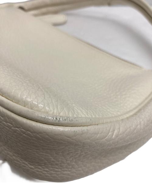 Manuel MILANO（マニュエルミラノ）Manuel MILANO (マニュエルミラノ) レザーハーフムーン ハンドバッグ アイボリーの古着・服飾アイテム