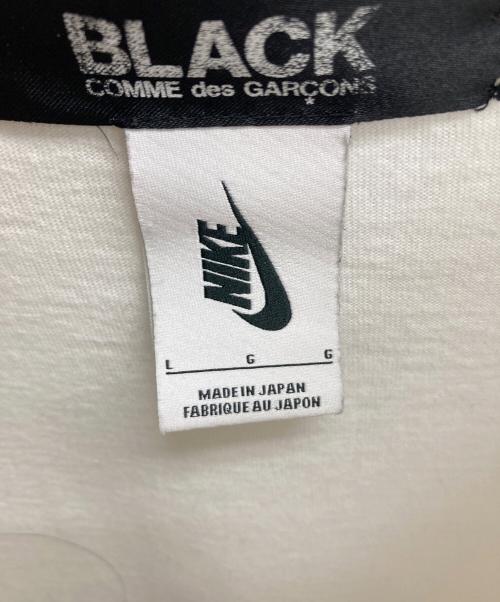 BLACK COMME des GARCONS（ブラックコムデギャルソン）BLACK COMME des GARCONS (ブラック コムデギャルソン) NIKE (ナイキ) Tシャツ ホワイト サイズ:Lの古着・服飾アイテム
