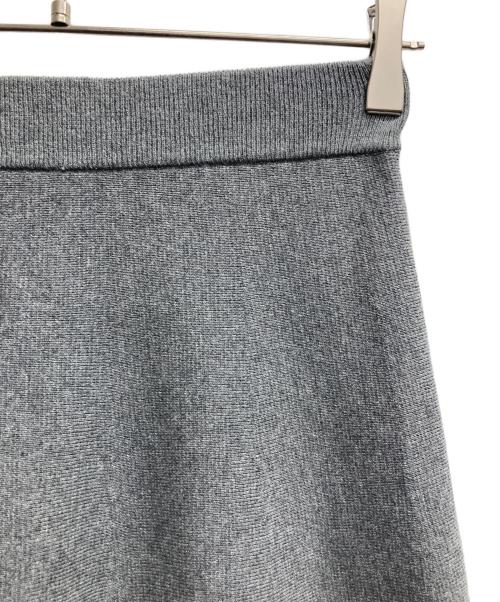 SLOBE IENA（スローブ イエナ）SLOBE IENA (スローブ イエナ) ミラノリブニットフレアスカート カーキ サイズ:FREE 未使用品の古着・服飾アイテム