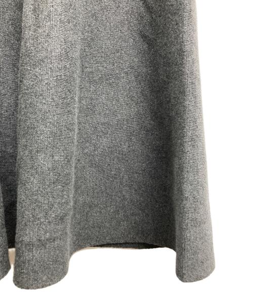 SLOBE IENA（スローブ イエナ）SLOBE IENA (スローブ イエナ) ミラノリブニットフレアスカート カーキ サイズ:FREE 未使用品の古着・服飾アイテム