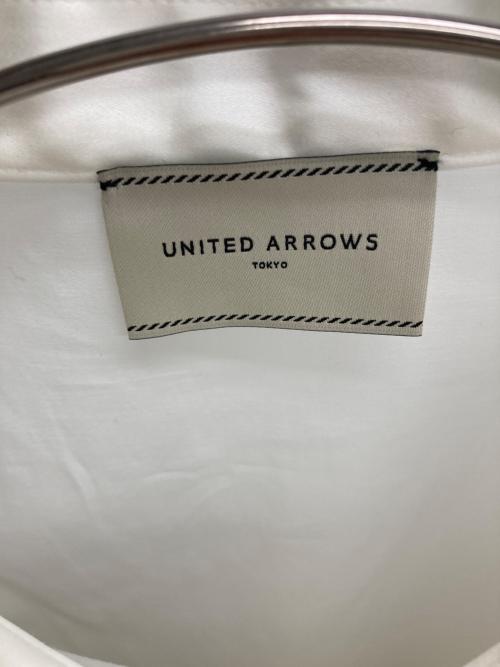 UNITED ARROWS TOKYO（ユナイテッドアローズトウキョウ）UNITED ARROWS TOKYO (ユナイテッドアローズトウキョウ) ペプラム フレアスリーブ ブラウス ホワイト サイズ:FREE 未使用品の古着・服飾アイテム