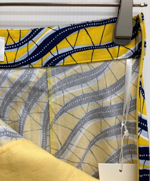 UNITED ARROWS TOKYO（ユナイテッドアローズトウキョウ）UNITED ARROWS TOKYO (ユナイテッドアローズトウキョウ) エスニックプリント スカート イエロー サイズ:40 未使用品の古着・服飾アイテム