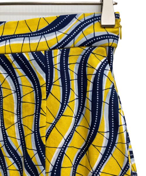 UNITED ARROWS TOKYO（ユナイテッドアローズトウキョウ）UNITED ARROWS TOKYO (ユナイテッドアローズトウキョウ) エスニックプリント スカート イエロー サイズ:40 未使用品の古着・服飾アイテム