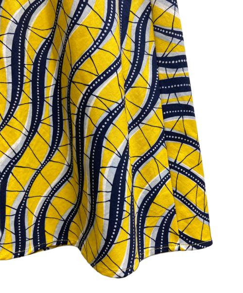 UNITED ARROWS TOKYO（ユナイテッドアローズトウキョウ）UNITED ARROWS TOKYO (ユナイテッドアローズトウキョウ) エスニックプリント スカート イエロー サイズ:40 未使用品の古着・服飾アイテム