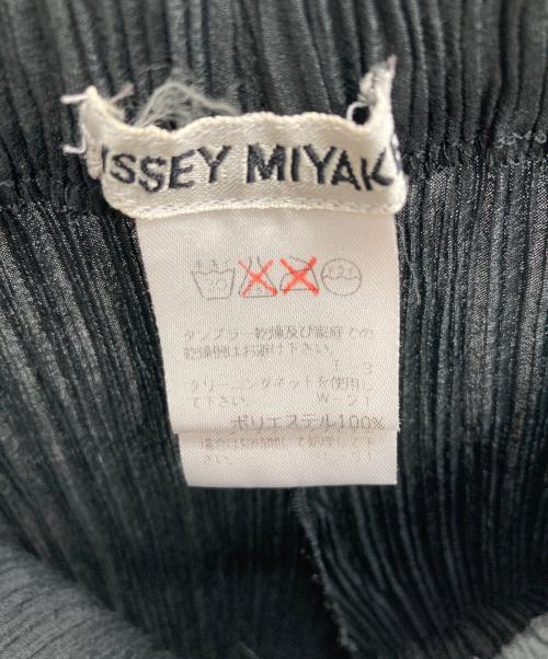ISSEY MIYAKE（イッセイミヤケ）ISSEY MIYAKE (イッセイミヤケ) プリーツパンツ ブラック サイズ:Mの古着・服飾アイテム