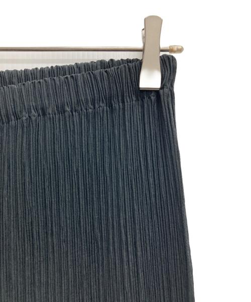 ISSEY MIYAKE（イッセイミヤケ）ISSEY MIYAKE (イッセイミヤケ) プリーツパンツ ブラック サイズ:Mの古着・服飾アイテム