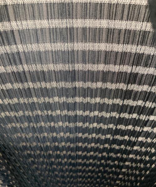 PLEATS PLEASE（プリーツプリーズ）PLEATS PLEASE (プリーツプリーズ) ハイネックプリーツカットソー ネイビー サイズ:3の古着・服飾アイテム