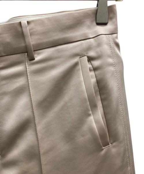 AP STUDIO（エーピーストゥディオ）AP STUDIO (エーピーストゥディオ) サテンホワイトステッチパンツ ベージュ サイズ:36の古着・服飾アイテム