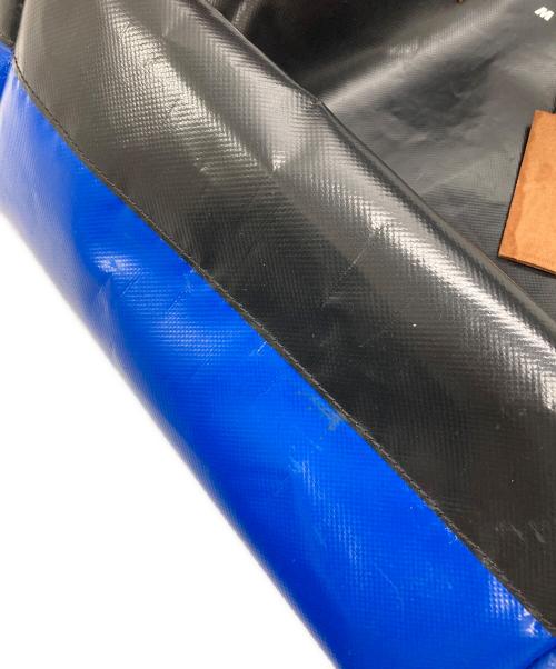 MARNI（マルニ）MARNI (マルニ) ポリエステル×レザーバイカラーロゴトートバッグ ブラック×ブルーの古着・服飾アイテム