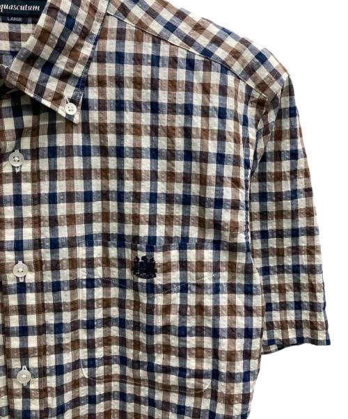Aquascutum（アクアスキュータム）Aquascutum (アクアスキュータム) Club Check Seersuker Short Sleeve Shirt ブラウン×ネイビー サイズ:Lの古着・服飾アイテム