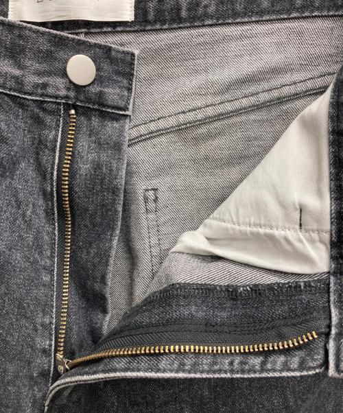 ESLOW（エスロー）ESLOW (エスロー) ストレートデニムパンツ ブラック サイズ:4の古着・服飾アイテム