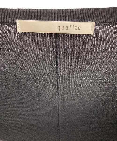 qualite（カリテ）qualite (カリテ) レーヨンストレッチボートネックニット ブラック サイズ:Freeの古着・服飾アイテム