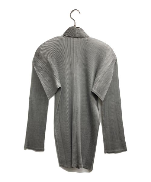 ISSEY MIYAKE（イッセイミヤケ）ISSEY MIYAKE (イッセイミヤケ) Vネックプリーツカットソー グレー サイズ:Mの古着・服飾アイテム