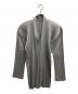 ISSEY MIYAKE（イッセイミヤケ）の古着「Vネックプリーツカットソー」｜グレー
