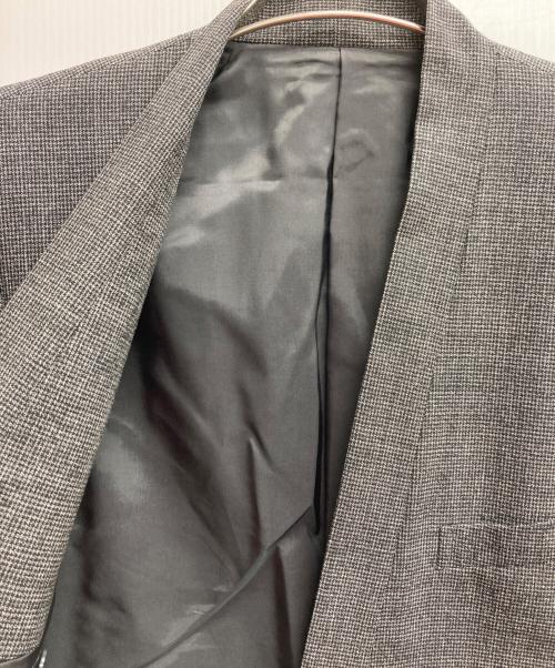 ISSEY MIYAKE（イッセイミヤケ）ISSEY MIYAKE (イッセイミヤケ) ノーカラージャケット グレー サイズ:Sの古着・服飾アイテム