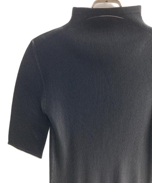 PLEATS PLEASE（プリーツプリーズ）PLEATS PLEASE (プリーツプリーズ) プリーツ ボトルネック カットソー ブラック サイズ:3の古着・服飾アイテム