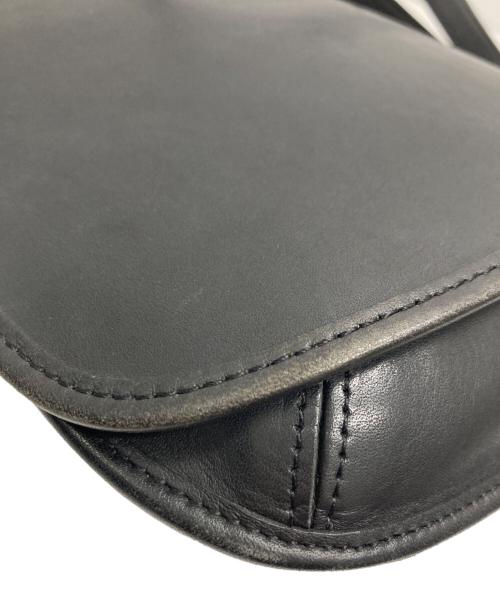 COACH（コーチ）COACH (コーチ) フラップショルダーバッグ ブラックの古着・服飾アイテム