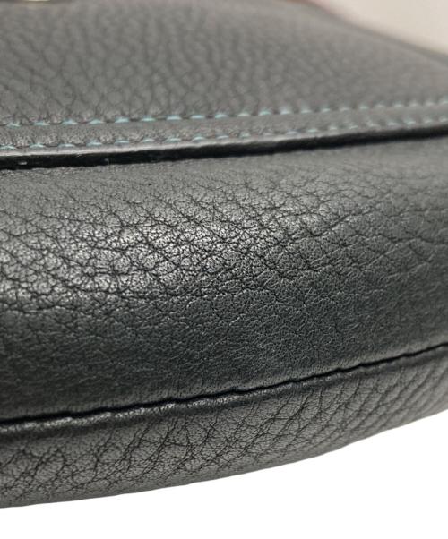 COACH（コーチ）COACH (コーチ) ターンロックショルダーバッグ ブラックの古着・服飾アイテム