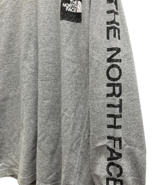 THE NORTH FACE（ザ ノース フェイス）THE NORTH FACE (ザ ノース フェイス) L/S Sleeve Graphic TEE グレー サイズ:Mの古着・服飾アイテム