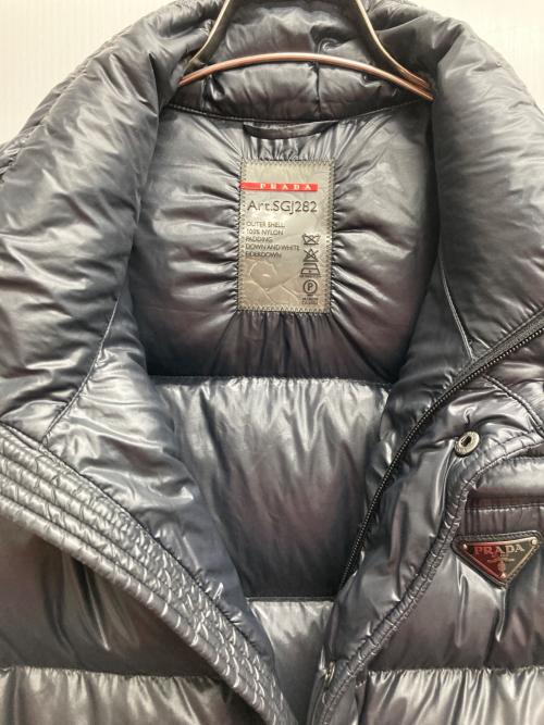 PRADA（プラダ）PRADA (プラダ) トライアングルロゴ ダウンベスト ブラック サイズ:48の古着・服飾アイテム