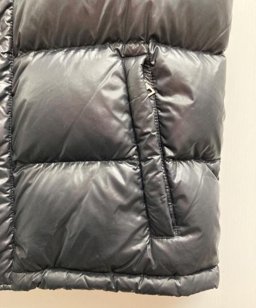 PRADA（プラダ）PRADA (プラダ) トライアングルロゴ ダウンベスト ブラック サイズ:48の古着・服飾アイテム