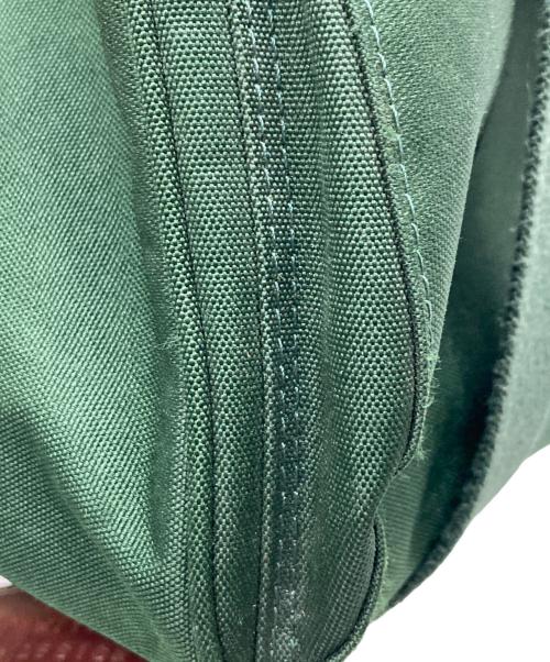 ISSEY MIYAKE（イッセイミヤケ）ISSEY MIYAKE (イッセイミヤケ) ボストンバッグ オリーブの古着・服飾アイテム