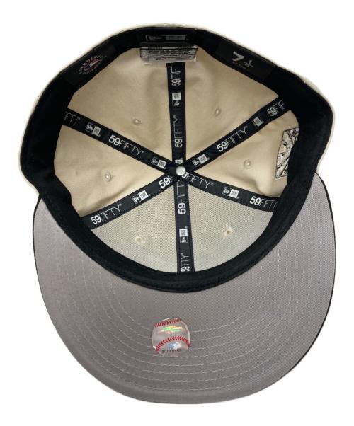 New Era（ニューエラ）New Era (ニューエラ) Two Tone Stone キャップ ベージュ×ブラック サイズ:7 1/4の古着・服飾アイテム