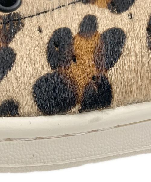 adidas（アディダス）adidas (アディダス) ローカットスニーカー ベージュ サイズ:24.5cmの古着・服飾アイテム