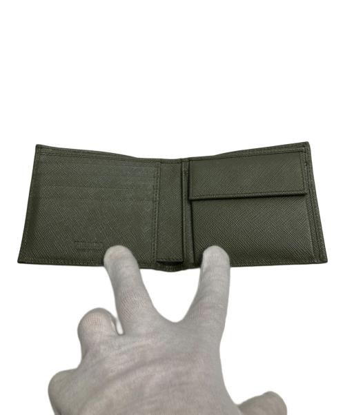 PRADA（プラダ）PRADA (プラダ) サフィアーノ2つ折り財布 グリーンの古着・服飾アイテム