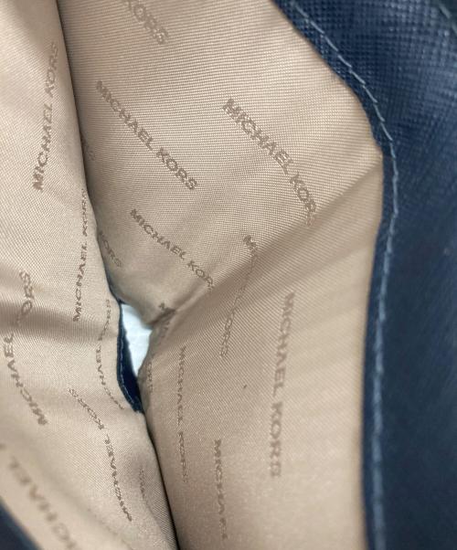 MICHAEL KORS（マイケル・コース）MICHAEL KORS (マイケルコース) 3つ折り財布 ネイビーの古着・服飾アイテム