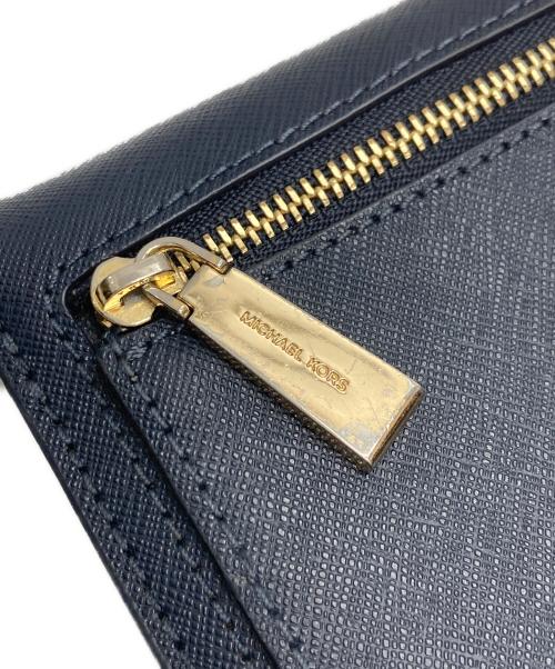 MICHAEL KORS（マイケル・コース）MICHAEL KORS (マイケルコース) 3つ折り財布 ネイビーの古着・服飾アイテム