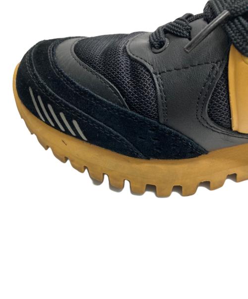 EMPORIO ARMANI（エンポリオ アルマーニ）EMPORIO ARMANI (エンポリオアルマーニ) ローカットスニーカー ブラック サイズ:42の古着・服飾アイテム